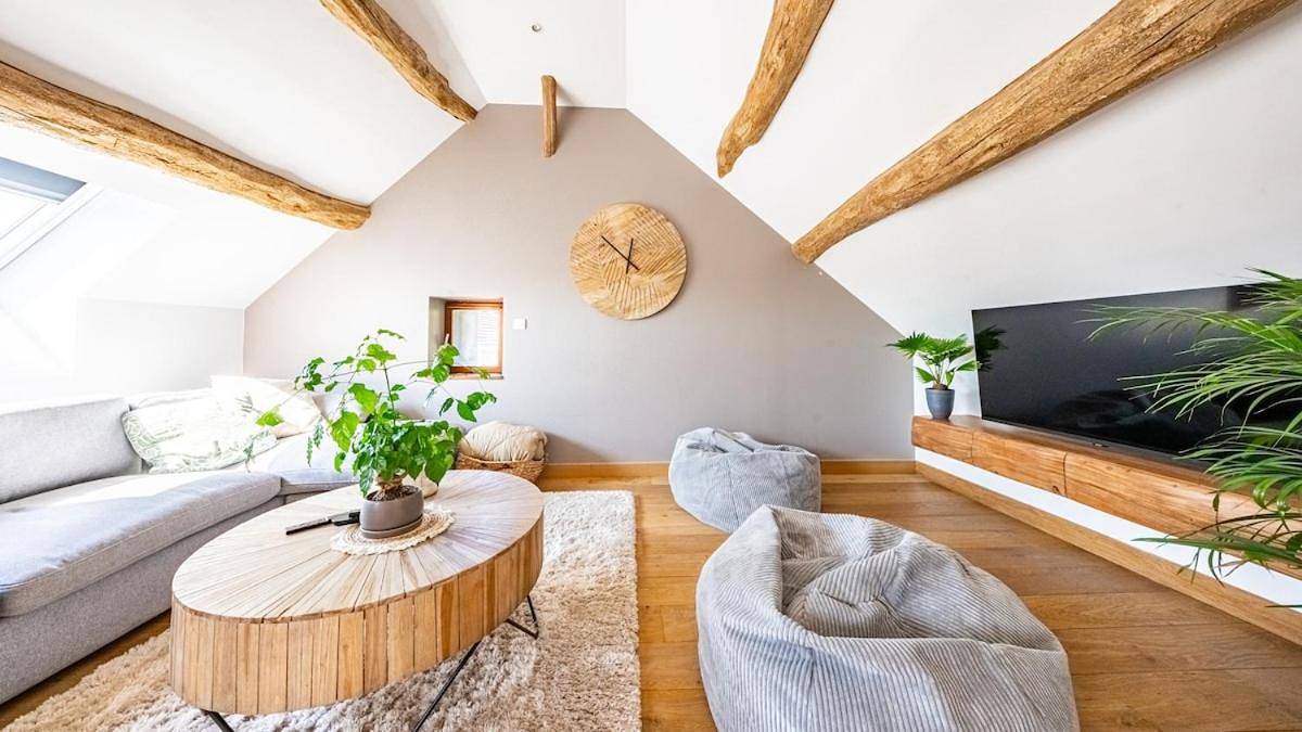 L'Écrin d'Ernest - Maison avec Charme- Extérieur in Prenois, Région de Dijon