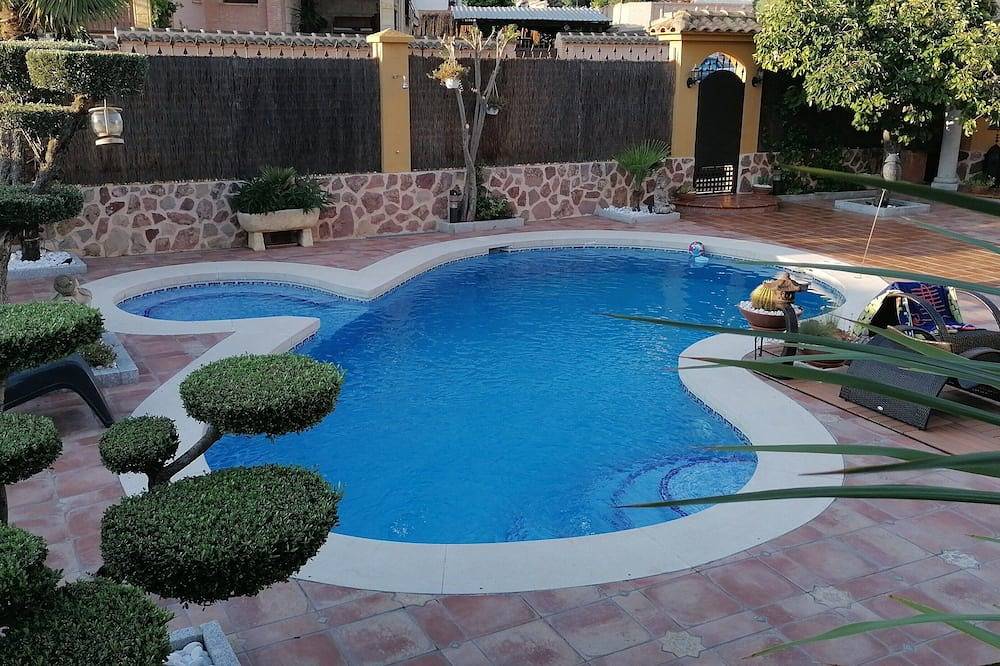 Charming villa in Cobisa, Toledo Province