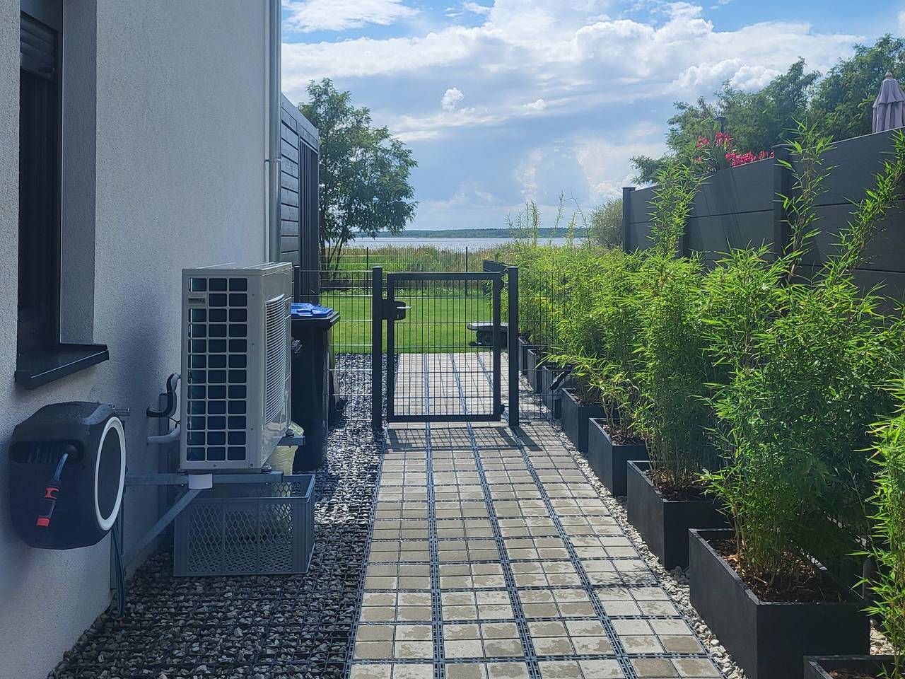 Casa vacanze 'Schlossterrassen 8b' con vista lago, terrazza privata e Wi-Fi in Pouch, Muldestausee