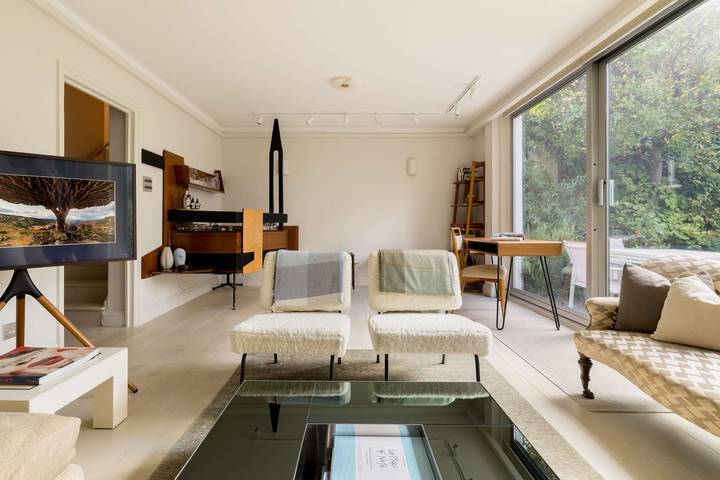 Ganze Wohnung, Kensington 2-Bed near Notting Hill with Garden in Kensington und Chelsea, London