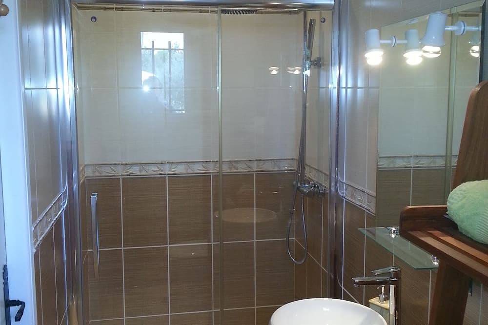 Appartement entier, 2 pièces 32m² indépendant - au grand calme dans le golf de Barbaroux à Brignoles in Flassans-sur-Issole, Région de Brignoles