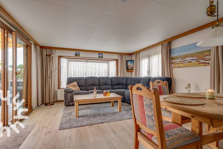 Chalet für 4 Personen, mit Terrasse und Garten in Renesse - 2