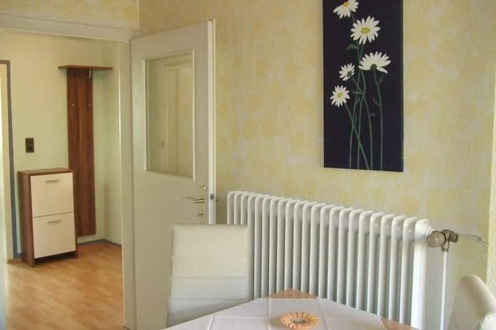 Ganze Wohnung, Ruhige, gemütliche kleine FeWo im Eg in Oggersheim, Gartenmitbenutzung in Ludwigshafen, Pfälzer Rheinebene