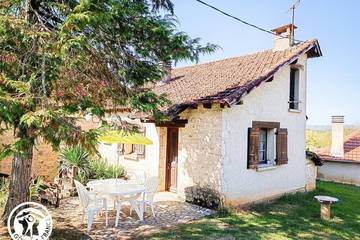 Location de vacances pour 4 personnes, avec jardin à BIO