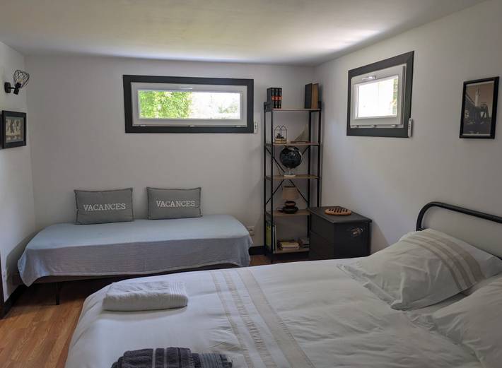 Location de vacances pour 2 personnes, avec jardin, animaux acceptés à La Rivière-Saint-Sauveur - 4