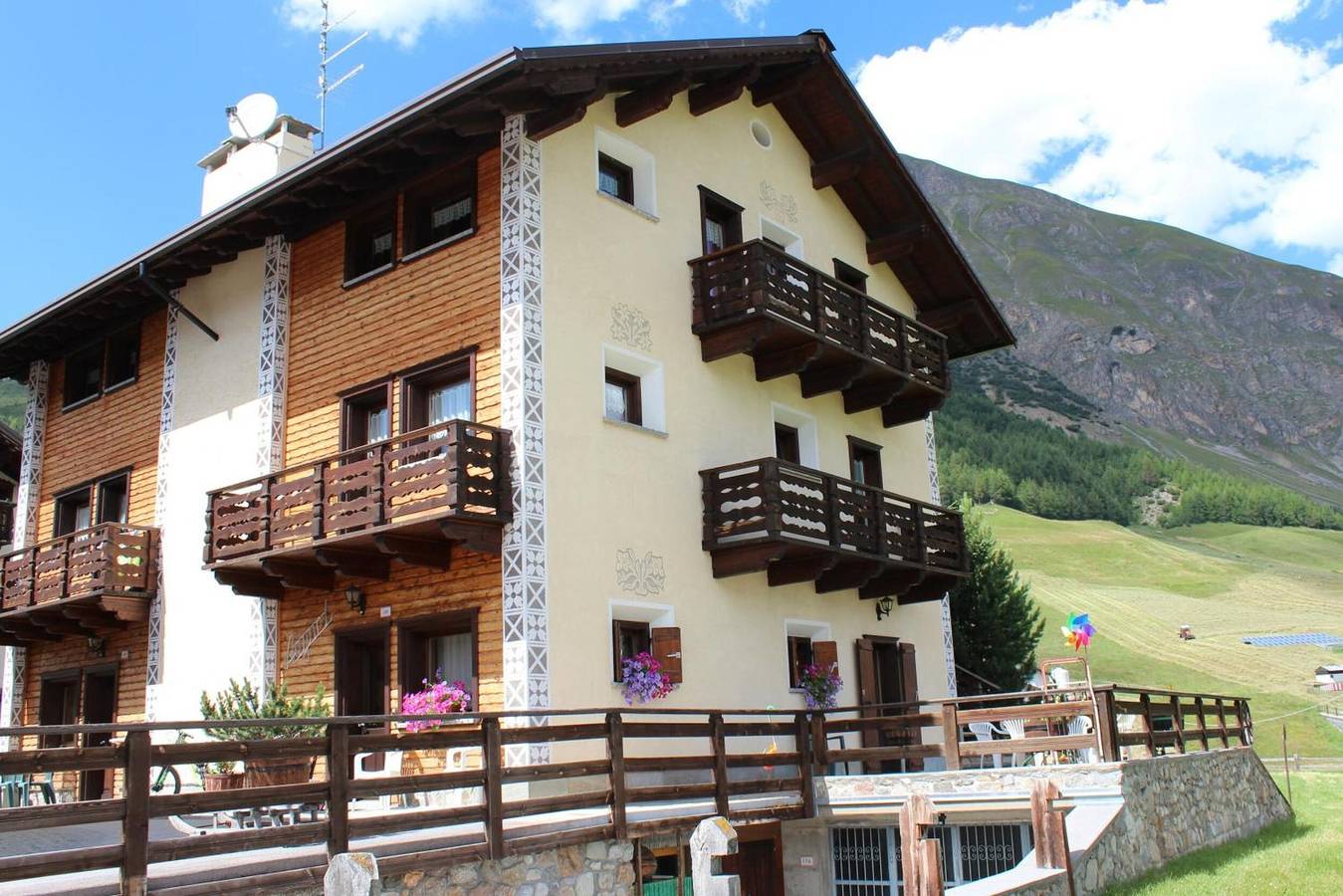 Apartment 5 mit Seeblick, Gemeinschaftsgarten und Wlan in Livigno (Stadt), Livigno