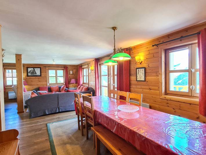 Gîte pour 12 personnes, avec terrasse et sauna, animaux acceptés dans Les Carroz - 3