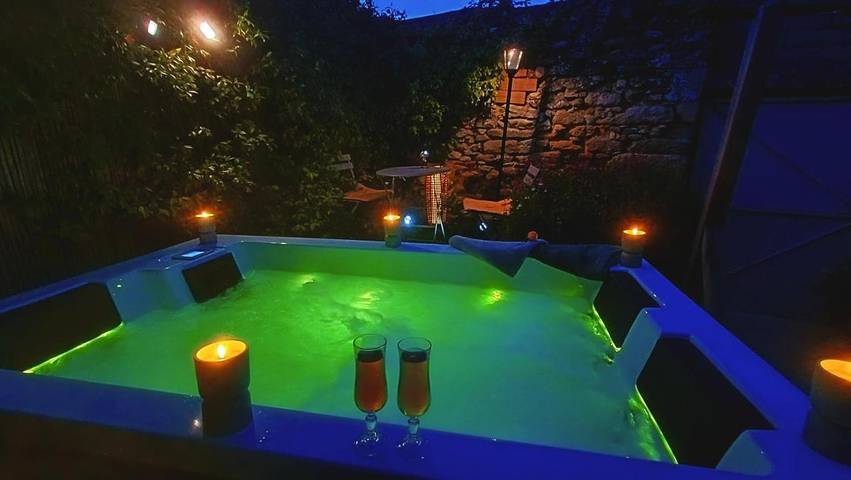 Chambre d’hôte pour 2 personnes, avec jacuzzi et jardin à Pexiora