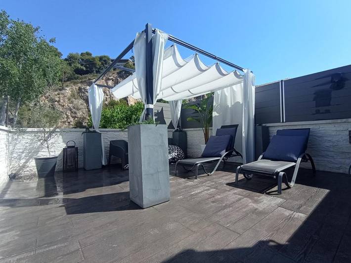 Casa rural para 15 personas, con vistas además de jardín y piscina en Bajo Llobregat - 3