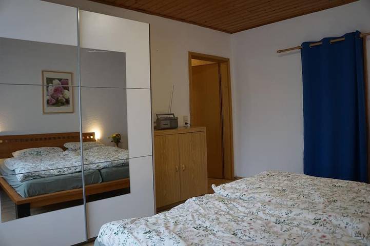 Apartamento entero, Gemütliche Erdgeschosswohnung mit Terrasse in Ortsrandlage in Waibstadt in Waibstadt, Kraichgau