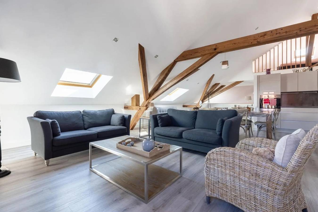 Apartamento entero, Apartamento 'Villa Maeva - Deluxe' con terraza privada y Wi-Fi in Riquewihr, Parque natural regional de los Ballons des Vosges