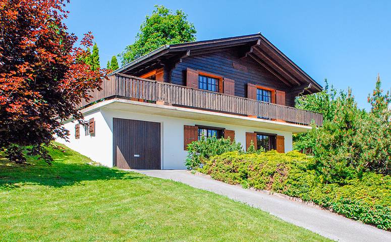 Ferienhaus für 6 Personen, mit Balkon und Ausblick im Wallis