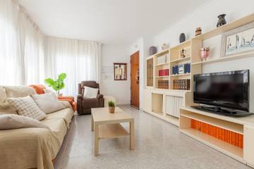 Apartment for 7 People in Canet de Mar, Maresme, Photo 2