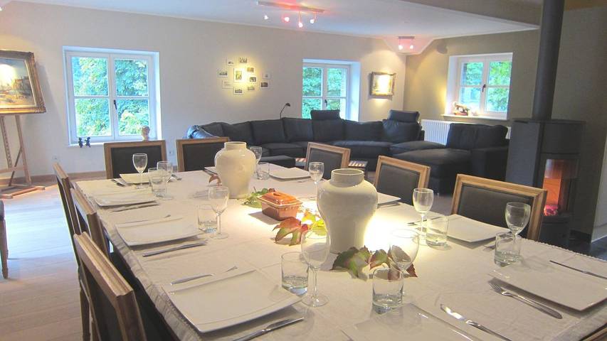 Gîte pour 17 personnes, avec jardin ainsi que sauna et jacuzzi à Bastogne - 3