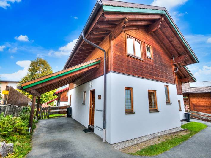 Vakantiepark voor 6 personen, with sauna and tuin as well as balkon in Tirol