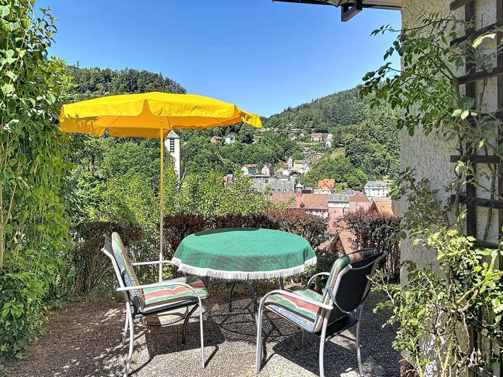 Ferienwohnung für 2 Personen, mit Terrasse und Garten sowie Ausblick - 1