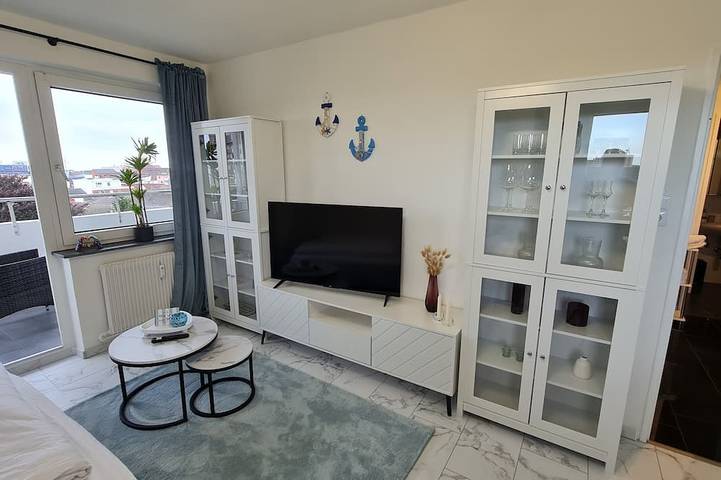 Apartamento entero, Deichliebe 1 - fantastic view, own garage & contactless check-in in Bremerhaven-Mitte, Bremerhaven