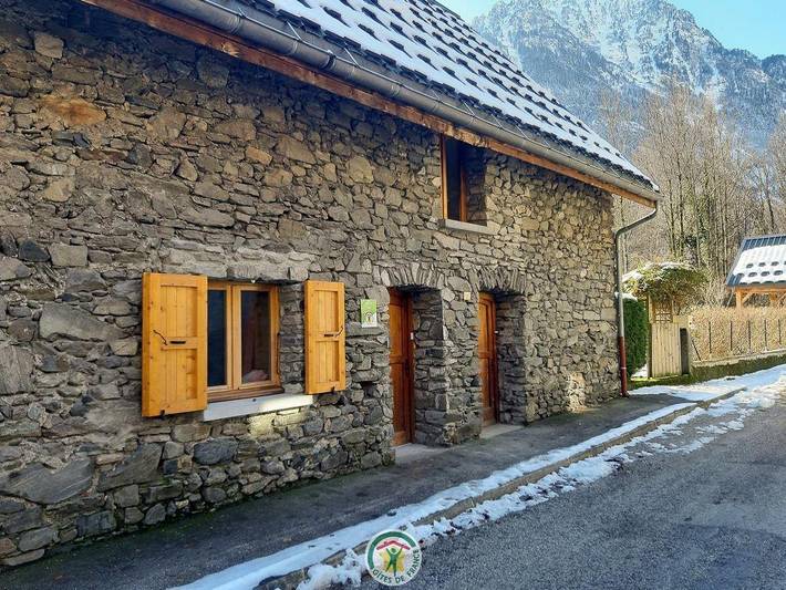 Gîte pour 10 personnes, avec Terrasse et Jardin