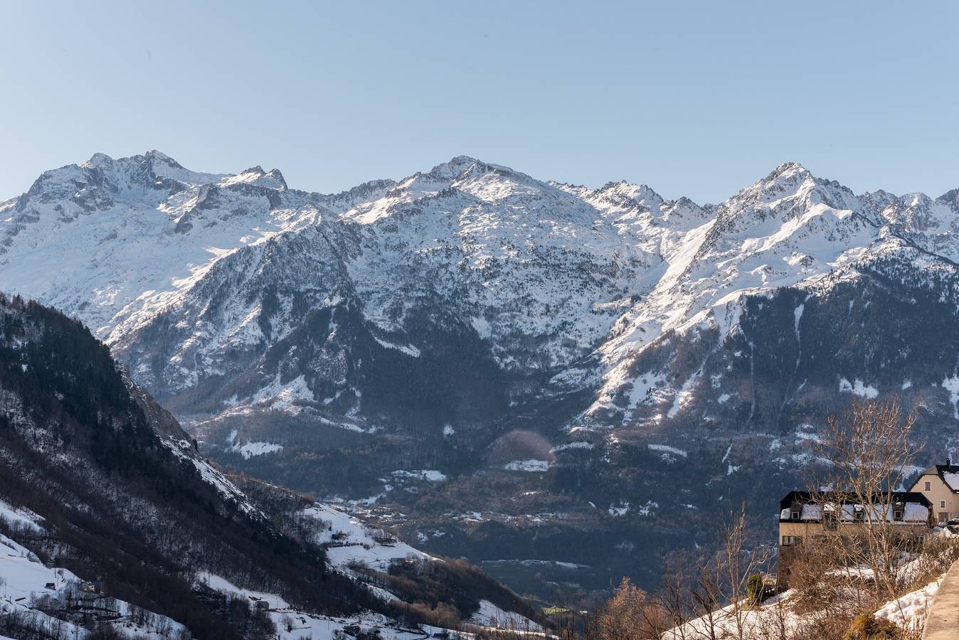 Chalet „De Sers“ mit Bergblick, privater Terrasse und Wlan in Sers, Nationalpark Pyrenäen