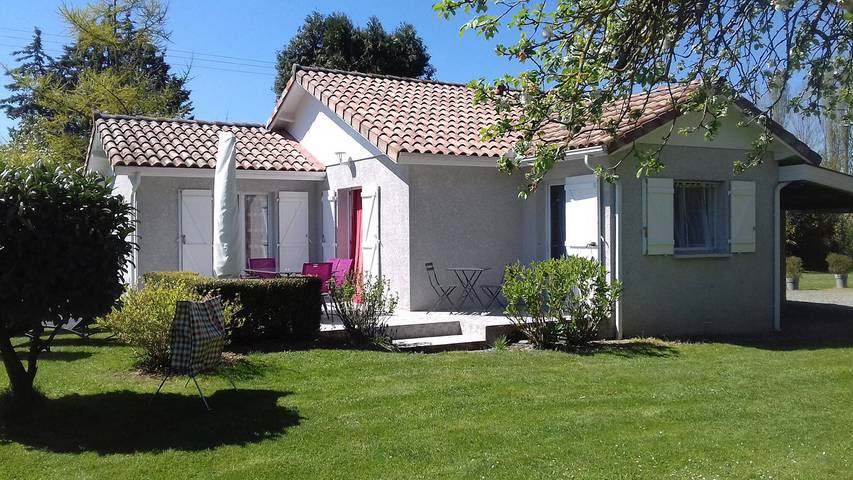 Gîte pour 5 personnes, avec terrasse à Soueich