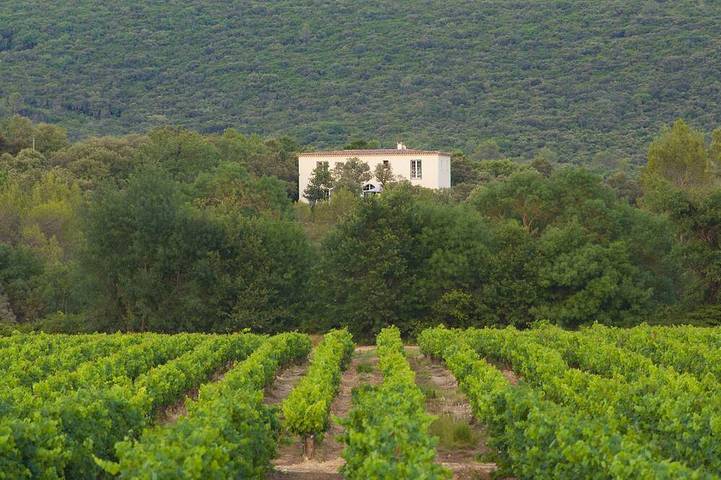 Location de vacances pour 10 personnes, avec Terrasse et Jardin à Vacquières