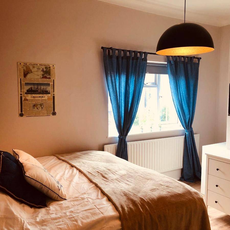 Double Room with Private External Bathroom in Portsmouth, South East England