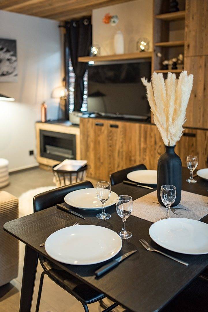 Apartamento vacacional entero, New duplex flat in the resort centre - sleeps 6 in Saint-Sorlin-d'Arves, Región de Saint-Jean-de-Maurienne