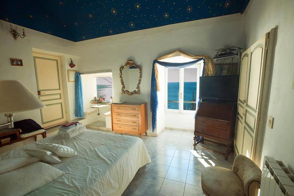 Romantic Casa Lorenzina Affittacamere in Latte (Ventimiglia), Région de Vintimille
