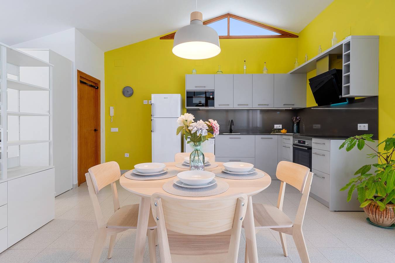 Ganze Wohnung, Apartment 'Loft El Til-ler' mit privater Terrasse und Wlan in Bellvei, Costa Dorada