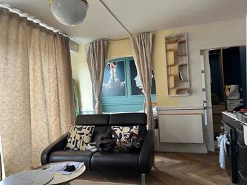 Gîte pour 2 personnes, avec balcon et vue à Suresnes