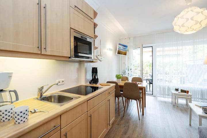 Ganze Wohnung, 3-Zimmer App. für 4 Personen mit Terrasse, Stellplatz, Wlan. Haustier erlaubt. in Westerland, Sylt (Gemeinde)