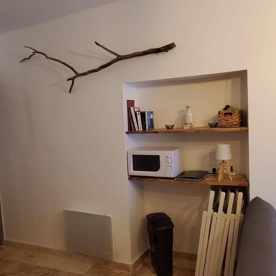 Appartement entier, One-Bedroom Apartment in Saint-Guilhem-le-Désert, Région de Lodève