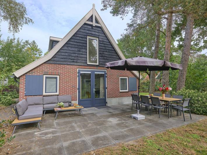 Ferienhaus für 8 Personen, mit Terrasse und Garten in Otterlo