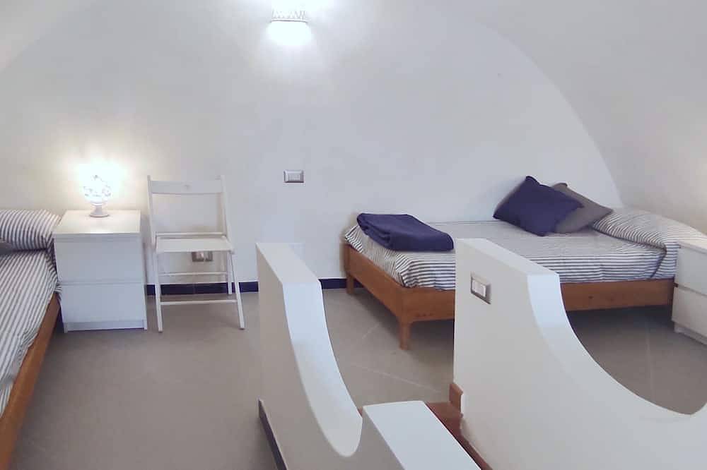 Capri house in the heart of Anacapri, ideal for families of up to 4 people in Anacapri, Neapel Provinz