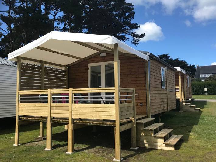 Camping pour 2 personnes, avec piscine à Perros-Guirec