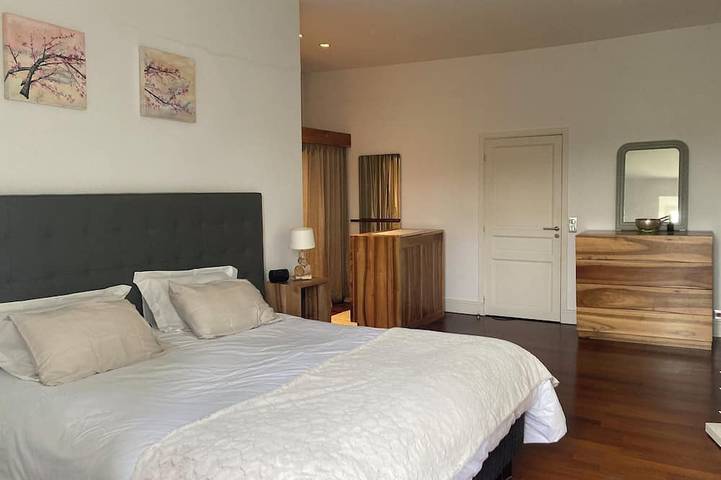 Location de vacances pour 12 personnes, avec Jacuzzi ainsi que Terrasse et Jardin à Saint-Just-de-Claix - 2
