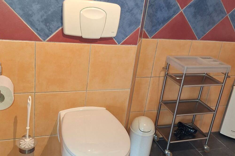 Kleines Ferienhaus in Hermülheim mit Garten in Hürth, Rhein-Erft-Kreis