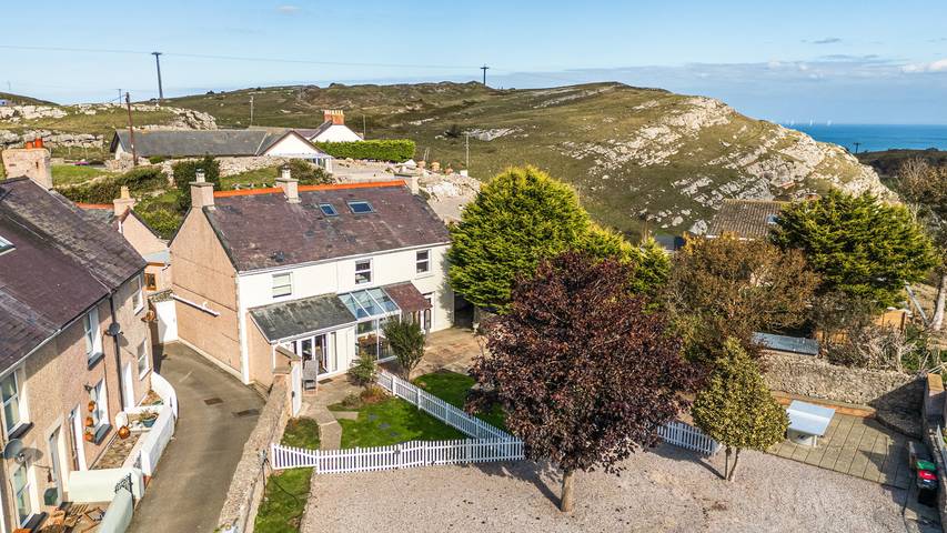 Cottage for 4 people, with Garden in Llandudno