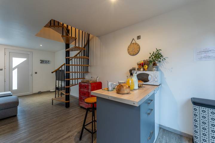 Gîte pour 5 personnes, avec terrasse ainsi que piscine et jacuzzi, animaux acceptés au Grau-d'Agde - 3