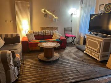 Gîte pour 5 personnes, avec jardin à Saint-Germain-d'Esteuil
