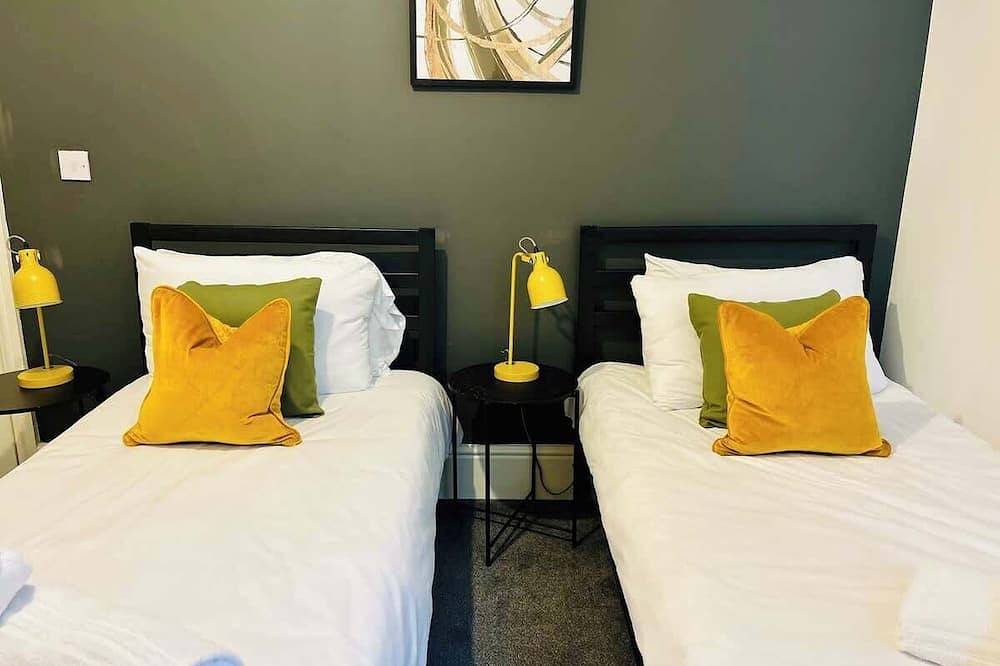 Entire apartment, Free Parking, City Centre, Professional Apartment in Gloucester (UK), Gloucestershire