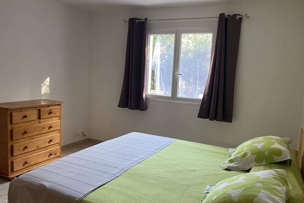 Charmantes Erdgeschoss in der Nähe von Porto-Vecchio, beheiztem Pool in Lecci, Sartène und Umgebung