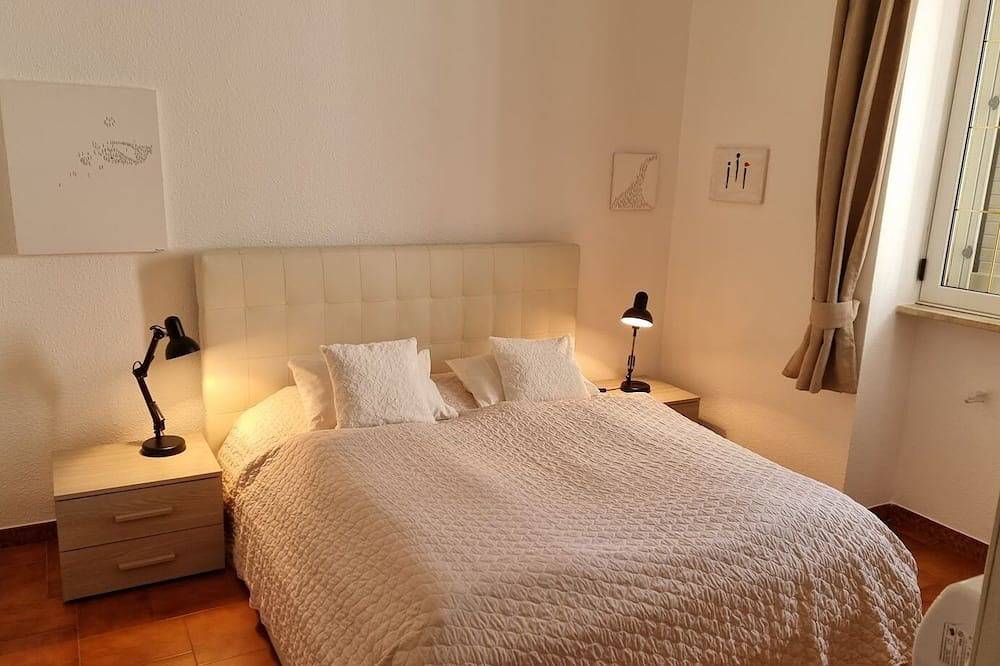Discover this elegant holiday villa with privat pool, in the heart of Salento in Lido Marini, Golfe de Tarente