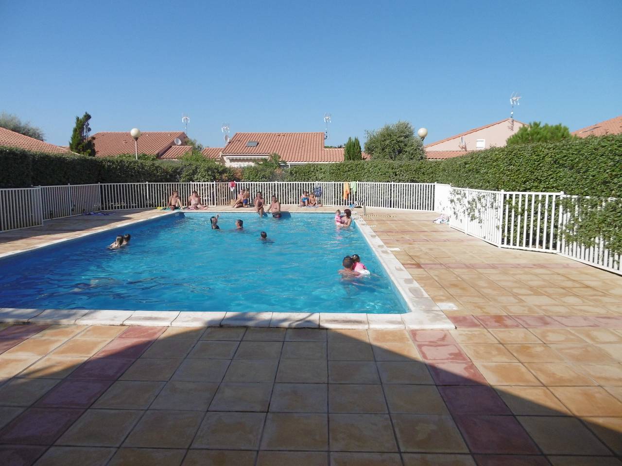 Ganze Wohnung, Direkter Strandzugang - 2-Zi mit Pool & Parkplatz in Gruissan in Gruissan (Ville), Gruissan