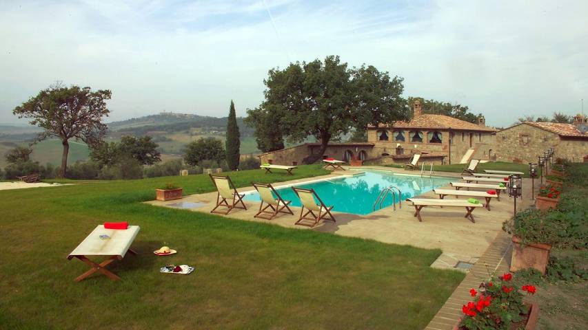 Villa for 14 personer, med Hage og Badebasseng i tillegg til Utsikt i Pienza