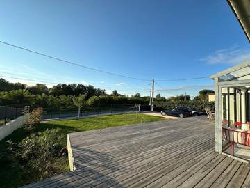 Gîte pour 6 personnes, avec vue ainsi que jardin et terrasse dans Saubens