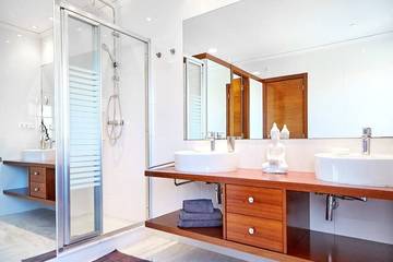 Villa for 10 People in Cala Tarida, Ibiza, Photo 2