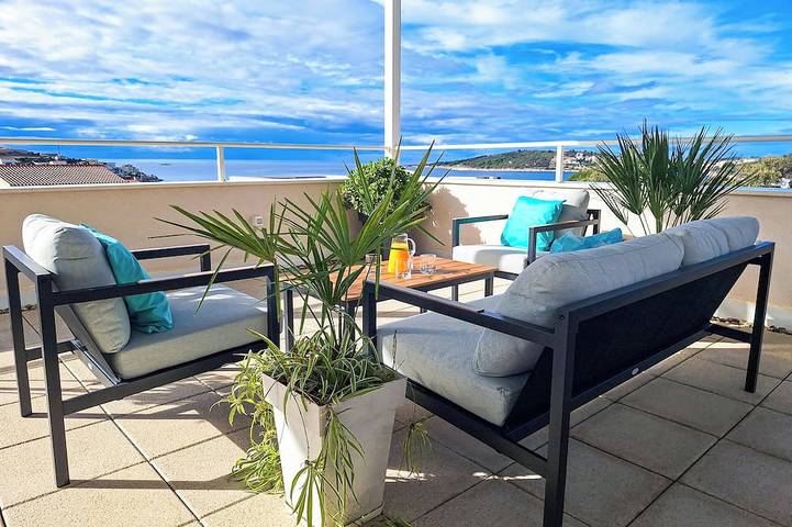 Ferienhaus für 6 Personen, mit Pool und Garten sowie Terrasse in Marina