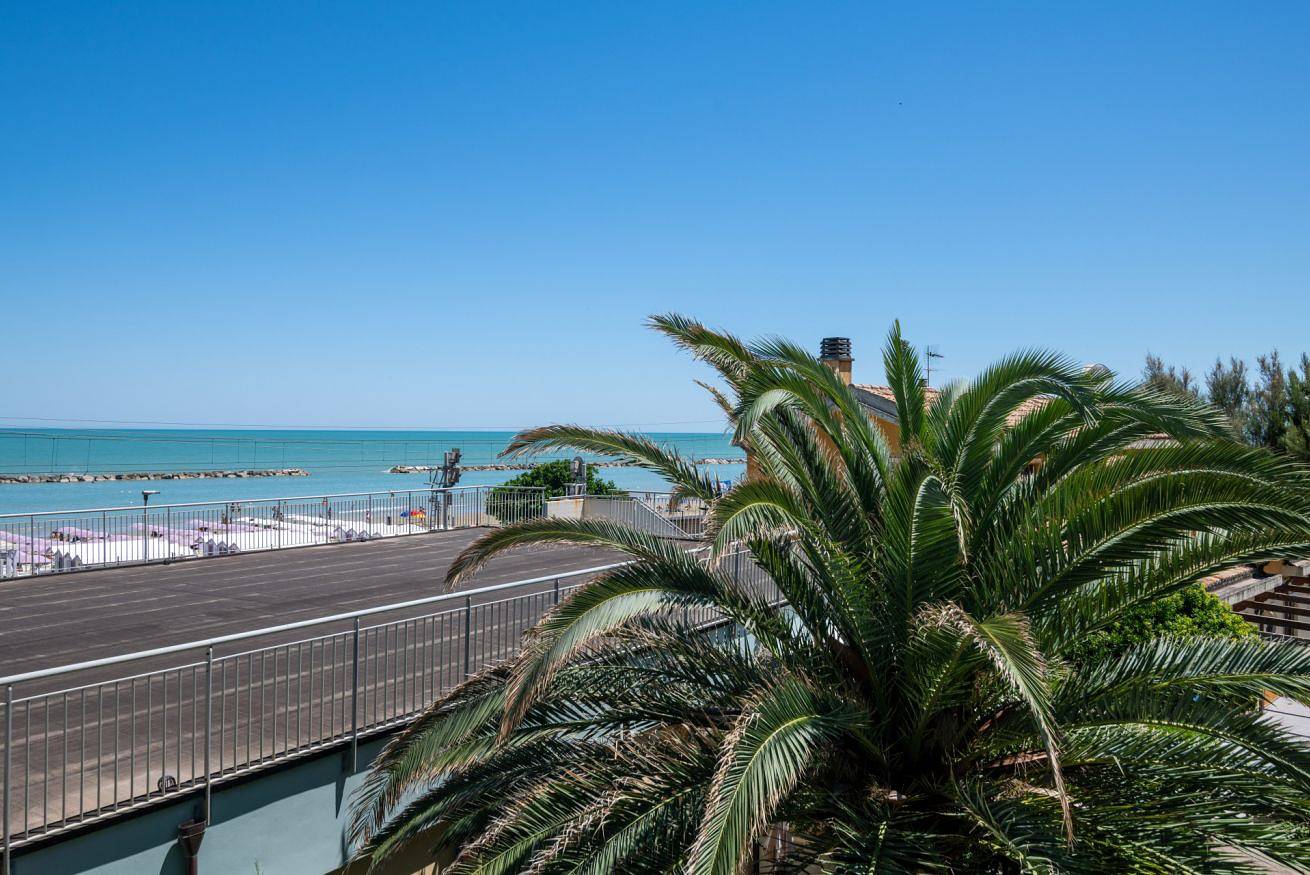 Appartamento intero, Residence I Gelsi - Apt Aria di Mare with parking in Pesaro, Valle del Metauro