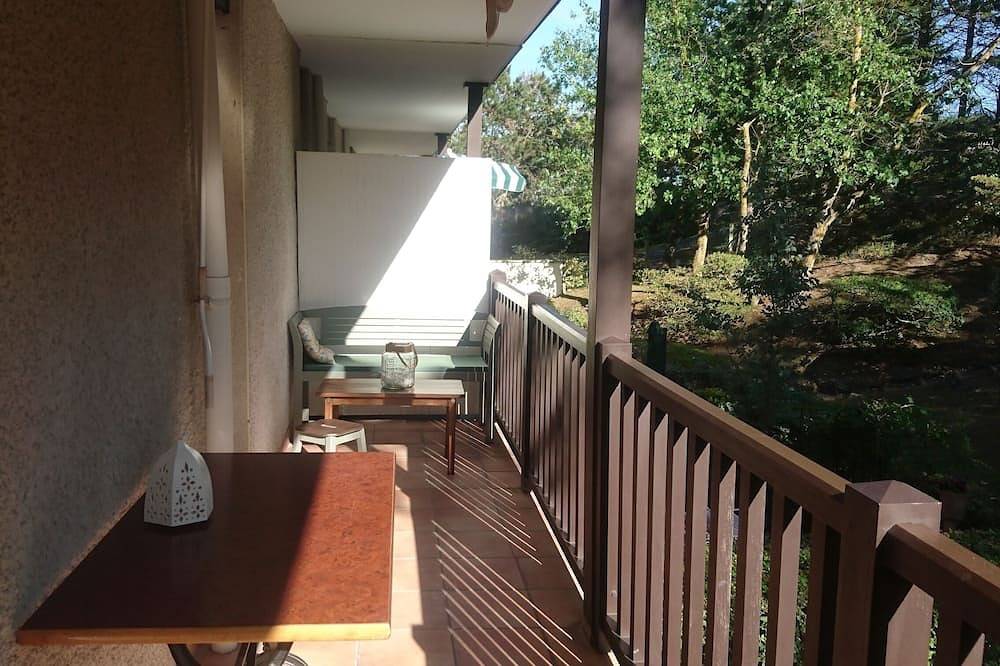 Entire apartment, Apartment rental for 4 people in Ouistreham (100m from the sea) in Ouistreham, Caen region